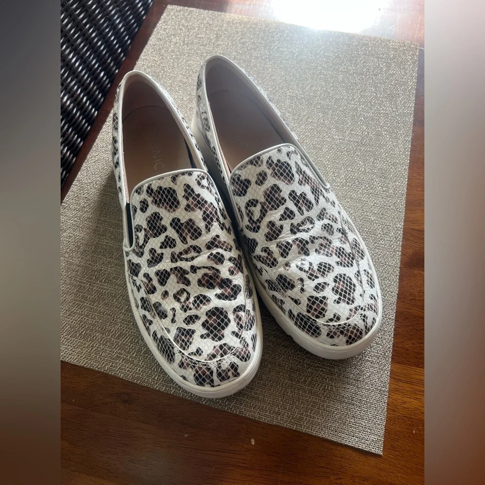 Vionic Abyss Dinora‎ Leopard Snake Slip on Shoe